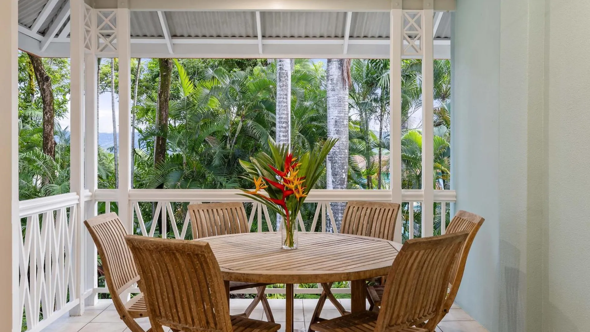 Apartment Villa 7 @ Latitude 16 Port Douglas